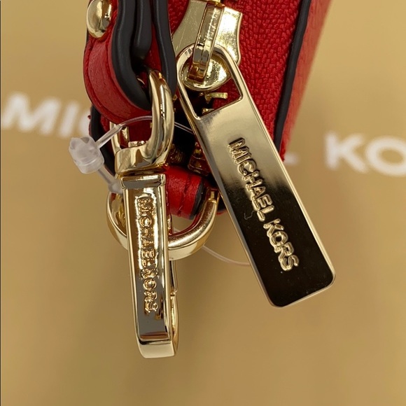 MICHAEL KORS LARGE TRAVEL CONTINENTAL DARK SANGRIA - Picture 14 of 16